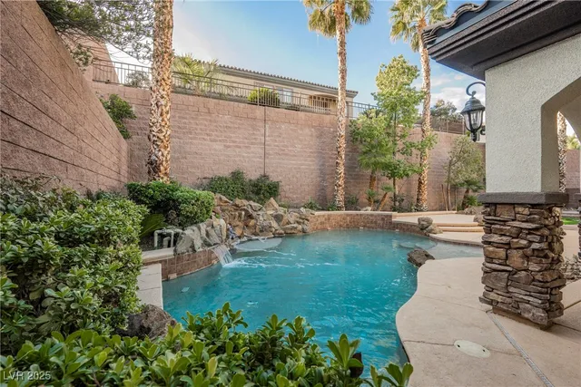 $5,800 | 2768 Liberation Drive, Henderson, NV 89044