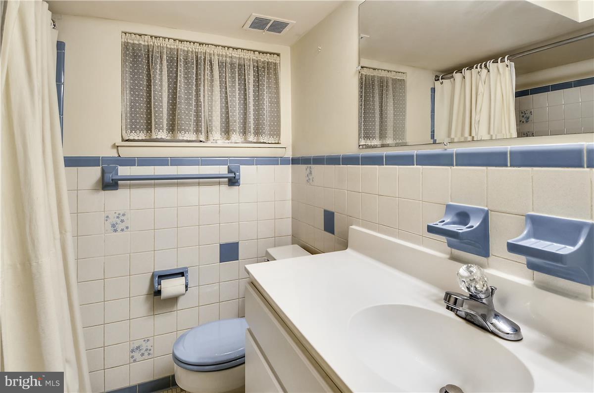 22709 Frederick Road Clarksburg, MD 20871 - Photo 13 of 18 Downstairs full bath