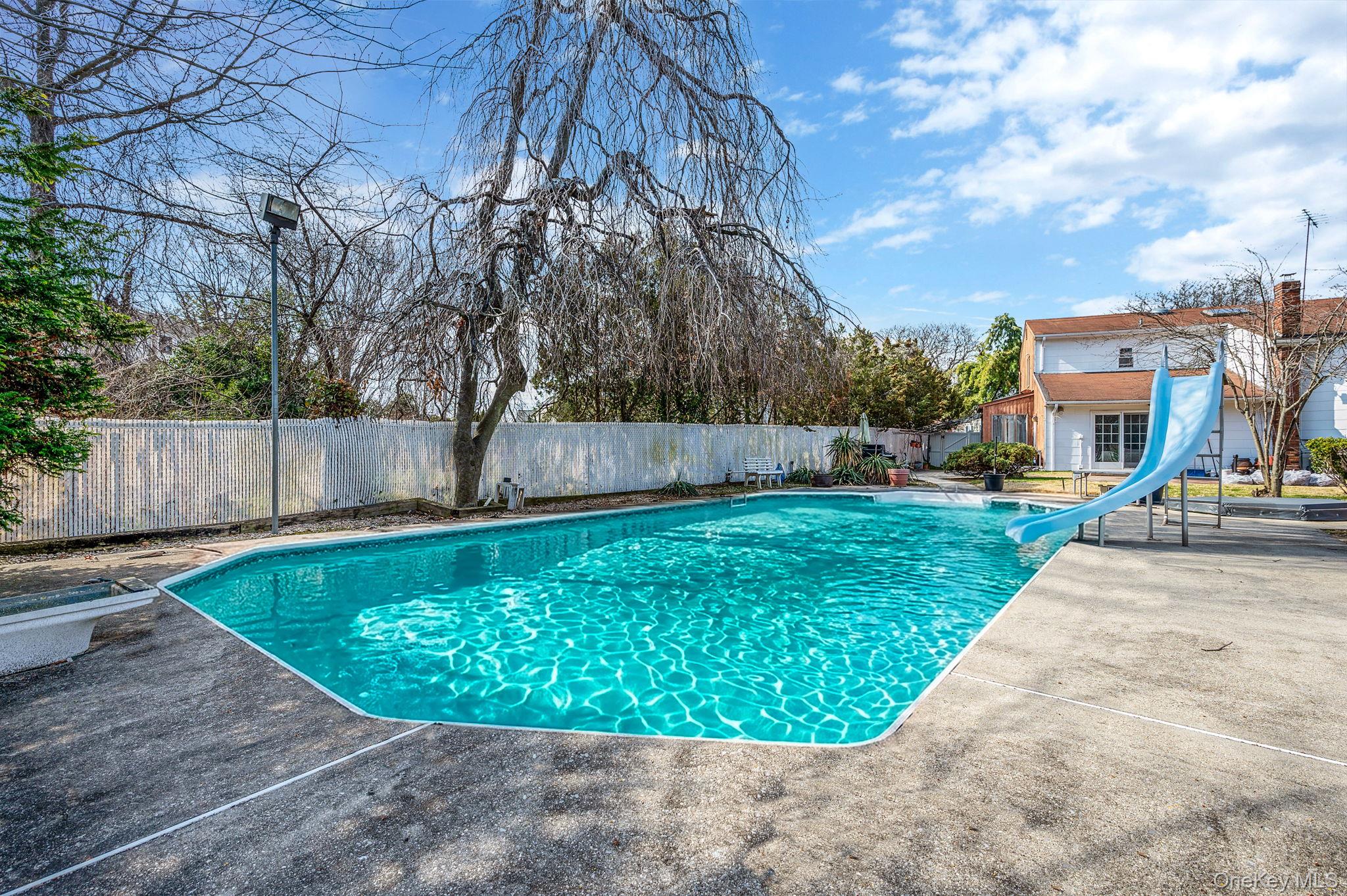 61 Southgate Road Valley Stream, NY 11581 - Photo 43 of 47