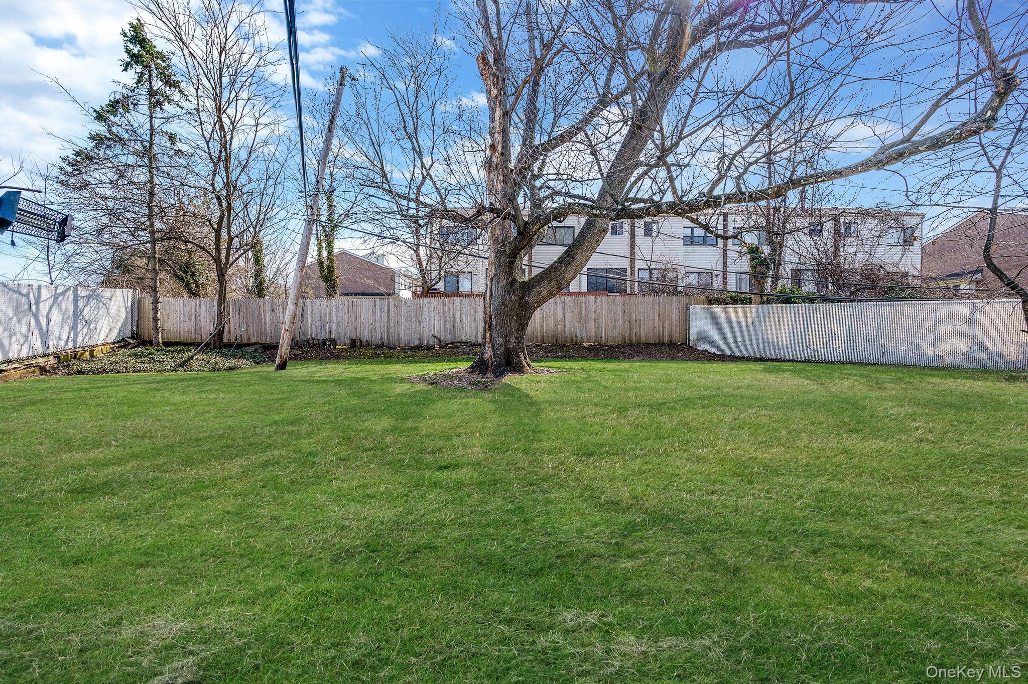 61 Southgate Road Valley Stream, NY 11581 - Photo 46 of 47