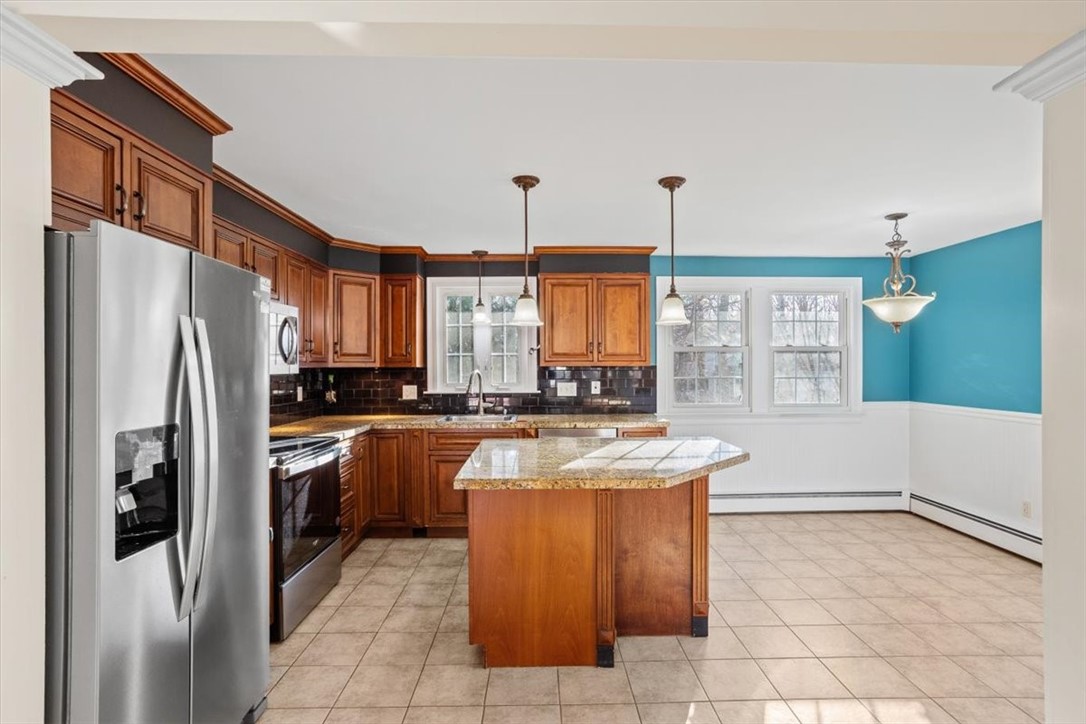 800 Tunk Hill Road Scituate, RI 02825 - Photo 17 of 37