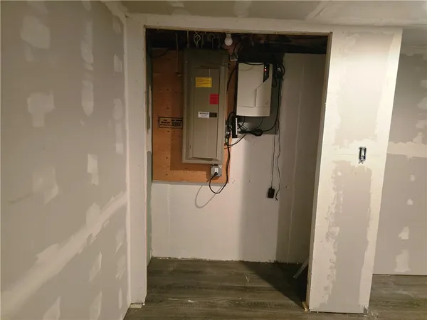 $455,000 | 800 Tunk Hill Road, Scituate, RI 02825