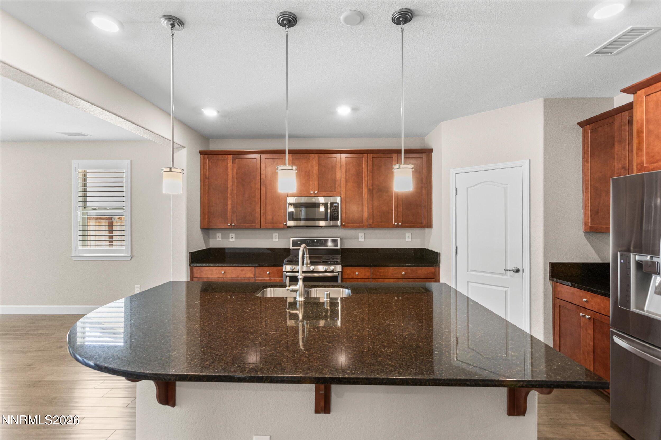 8950 Sydmesa Drive Reno, NV 89523 - Photo 8 of 38 Kitchen