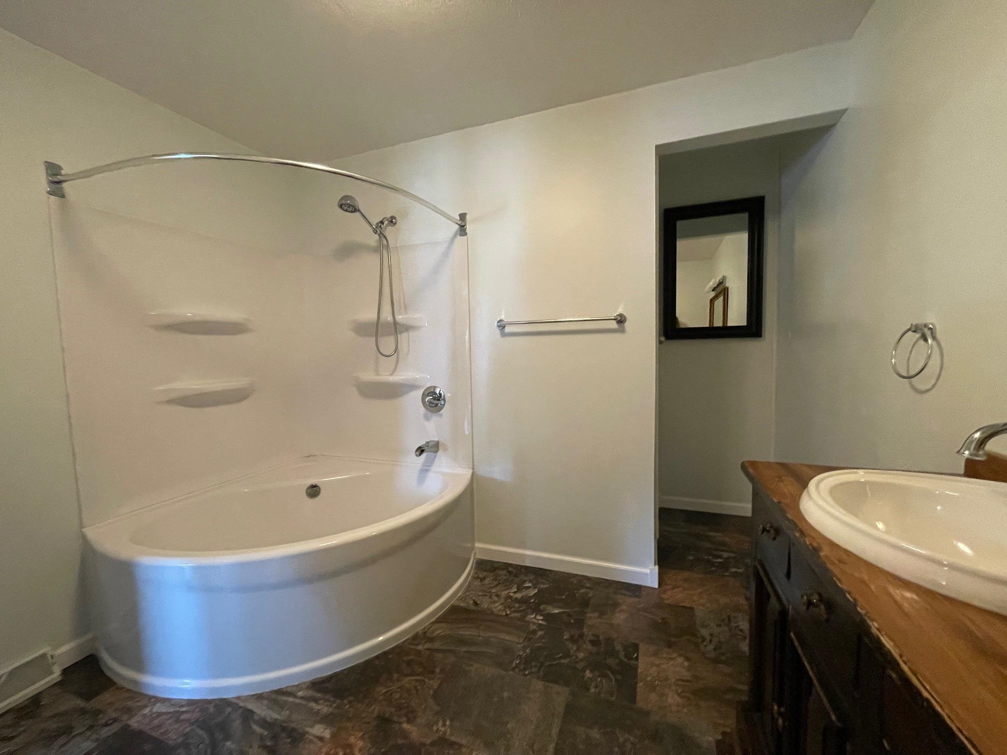3834 Vistula Road Mishawaka, IN 46544 - Photo 31 of 35 Gallery Image 31