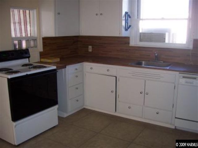 730 Lander Street Reno, NV 89509 - Photo 3 of 8 Photo 3