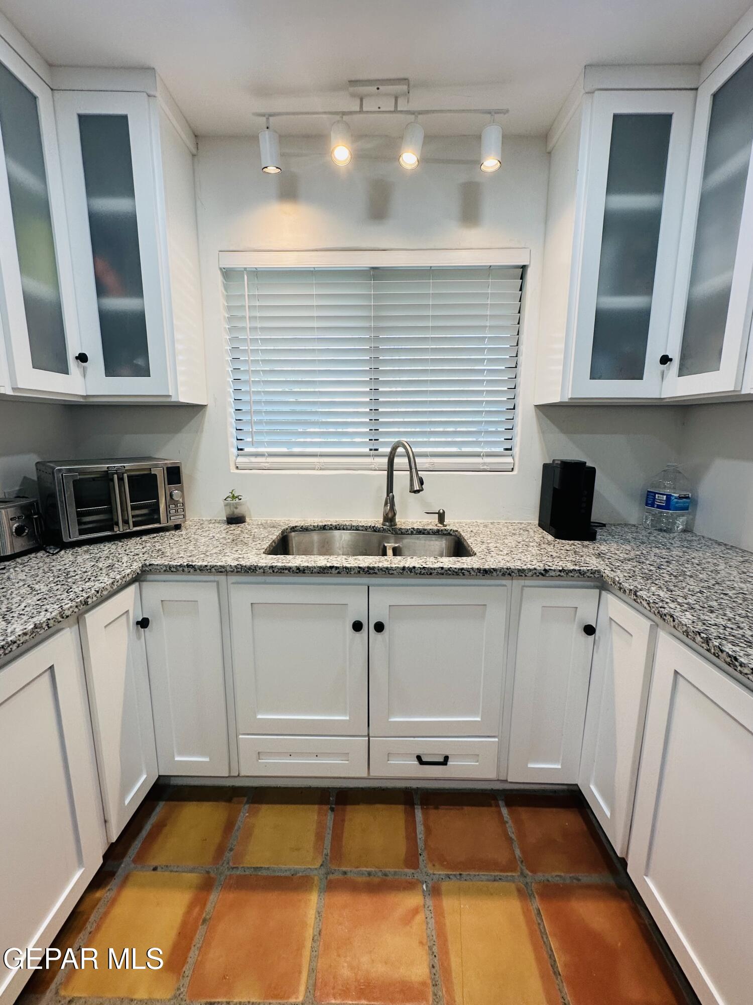 4527 Emory Road El Paso, TX 79922 - Photo 7 of 24 IMG_3037