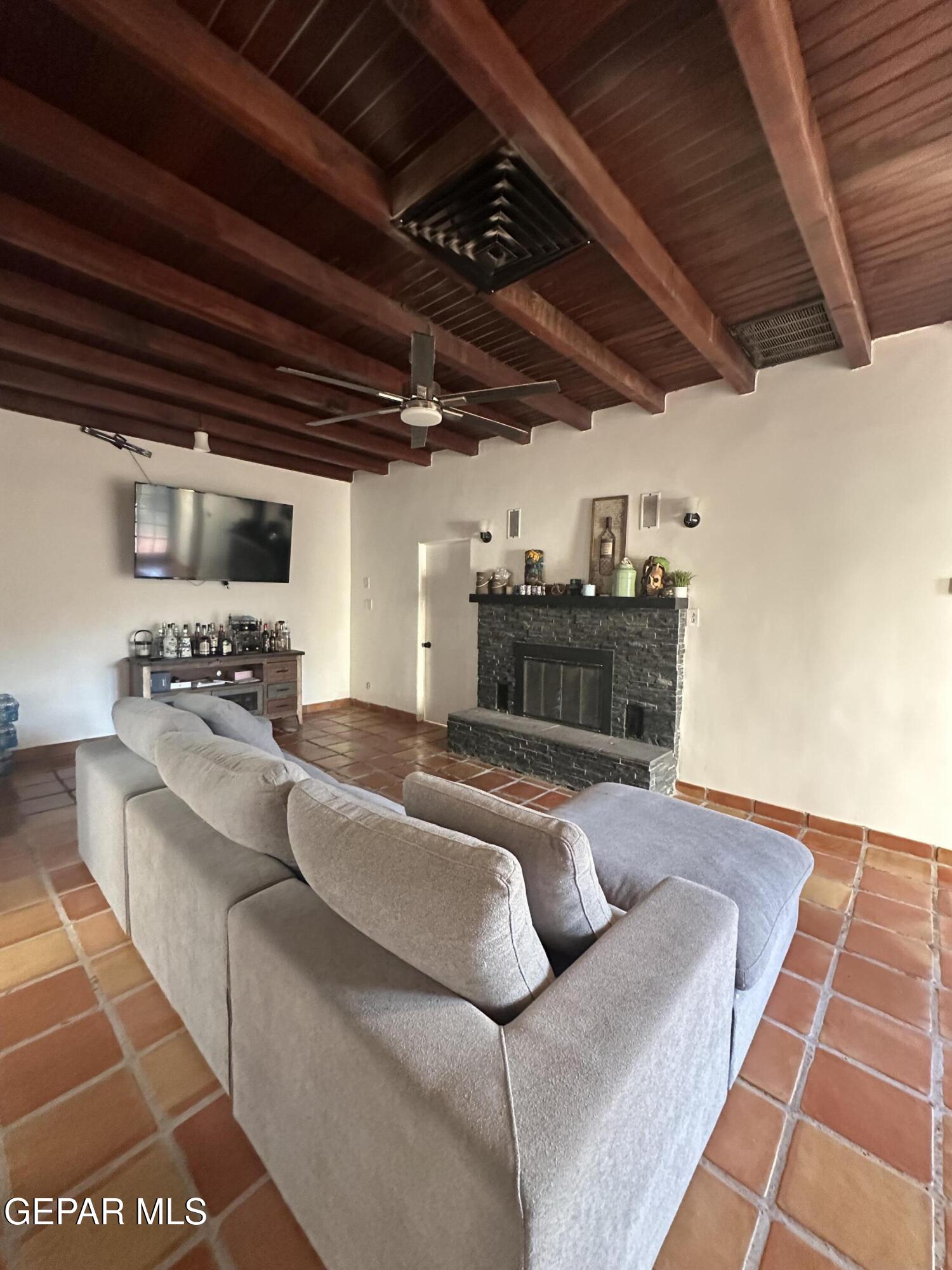 4527 Emory Road El Paso, TX 79922 - Photo 10 of 24 IMG_3056