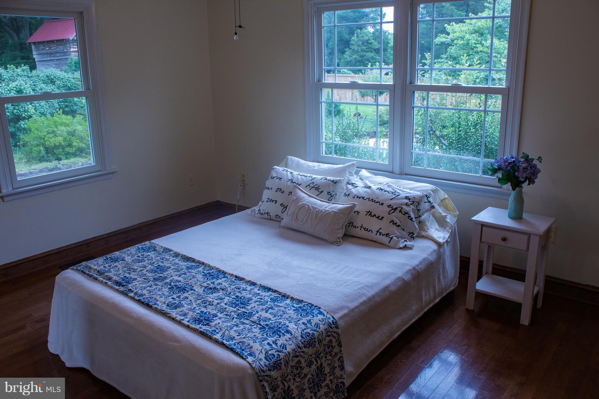 11616 Lucasville Road Manassas, VA 20112 - Photo 6 of 22 BRIGHT MASTER BEDROOM