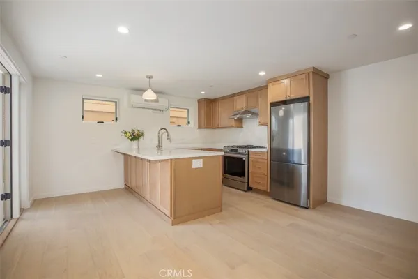 $3,500 | 281 B Grandview Street, Laguna Beach, CA 92651