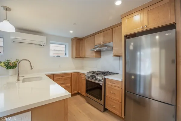 $3,500 | 281 B Grandview Street, Laguna Beach, CA 92651