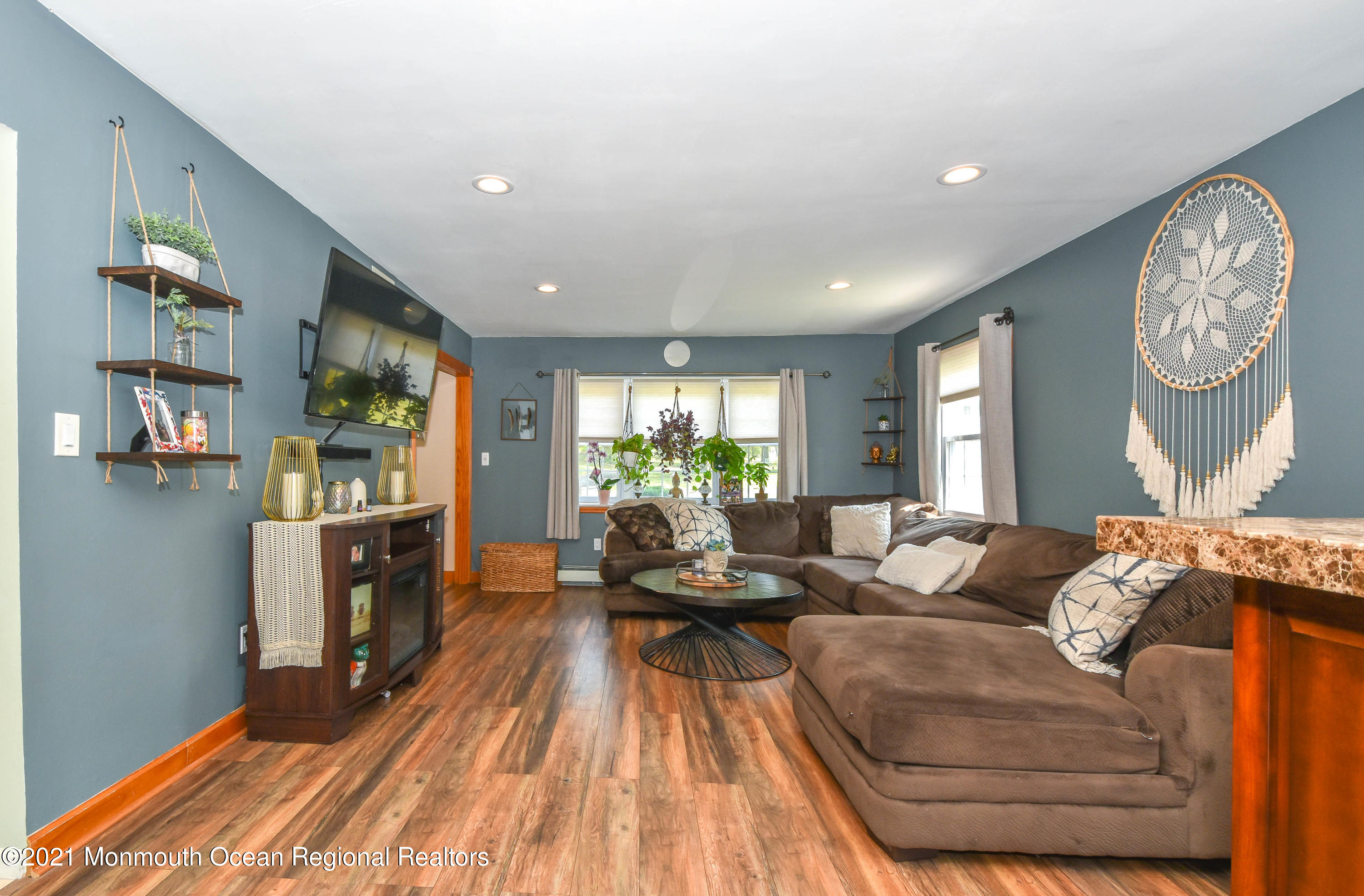 3 Living Room-3