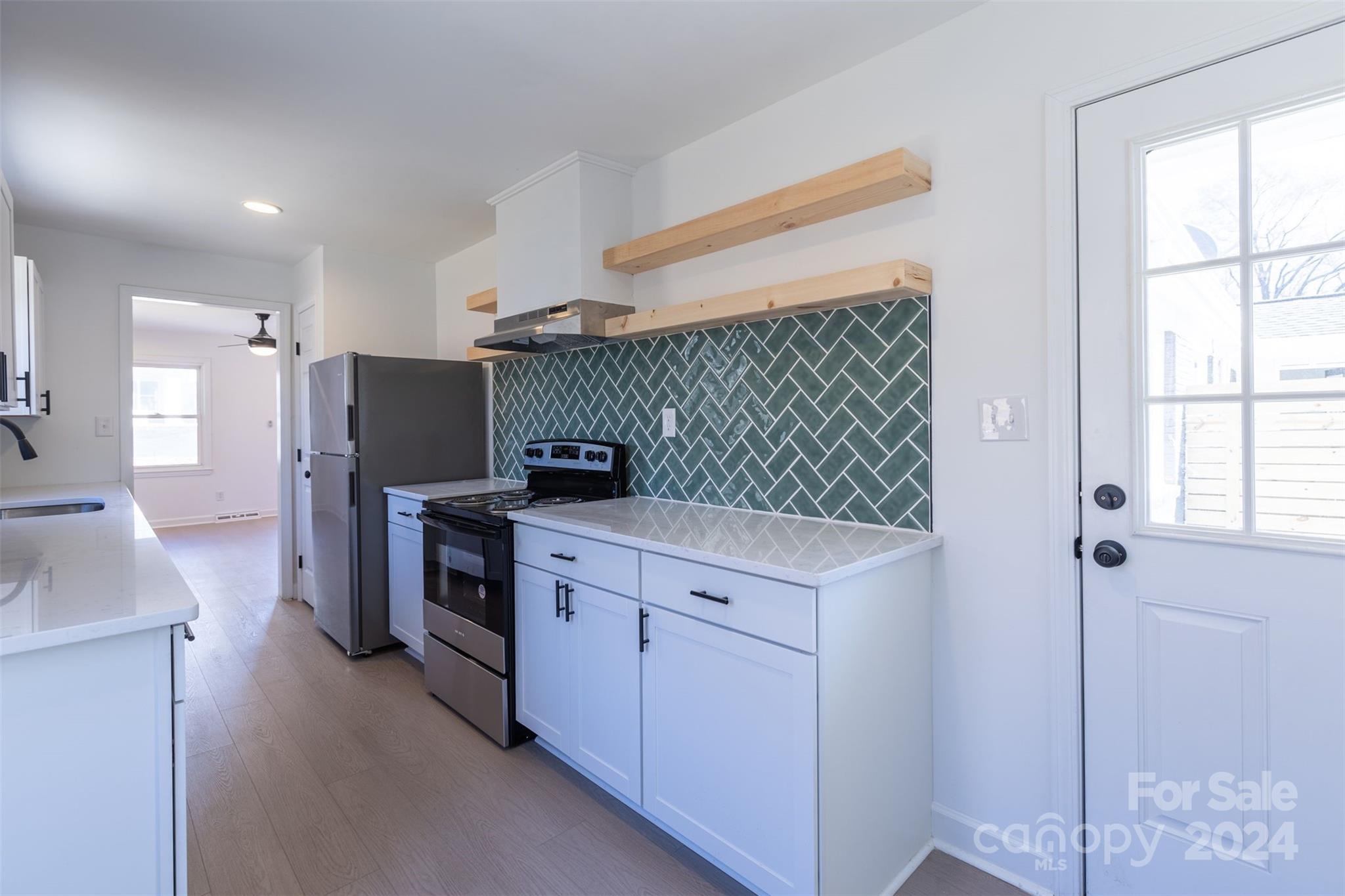 316 Hollis Road Charlotte, NC 28209 - Photo 5 of 27 Gallery Image 5