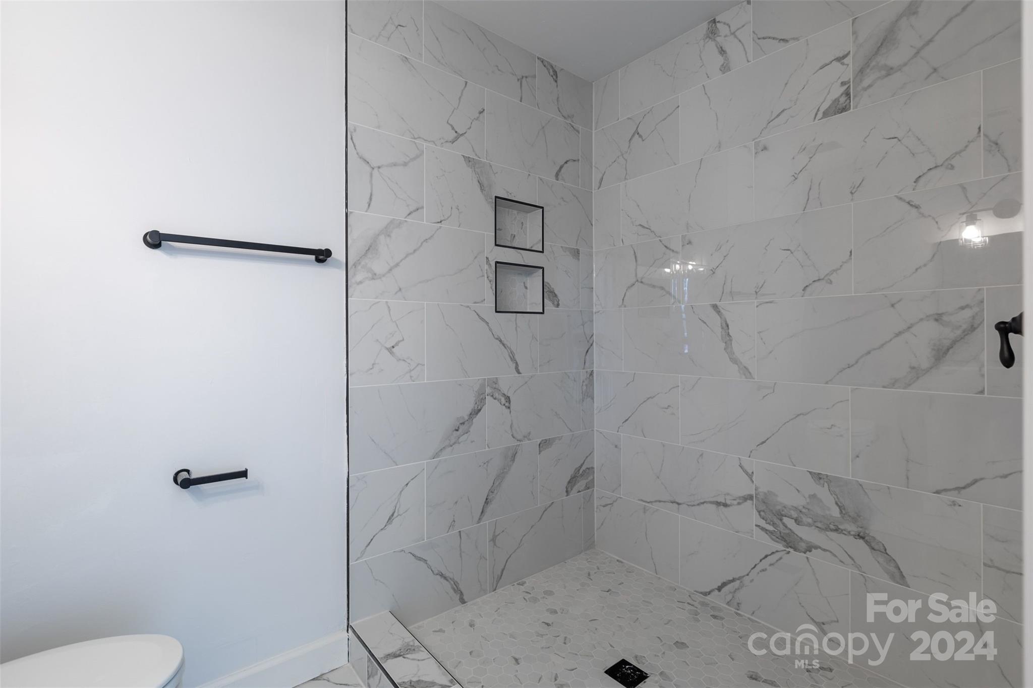 316 Hollis Road Charlotte, NC 28209 - Photo 8 of 27 Gallery Image 8