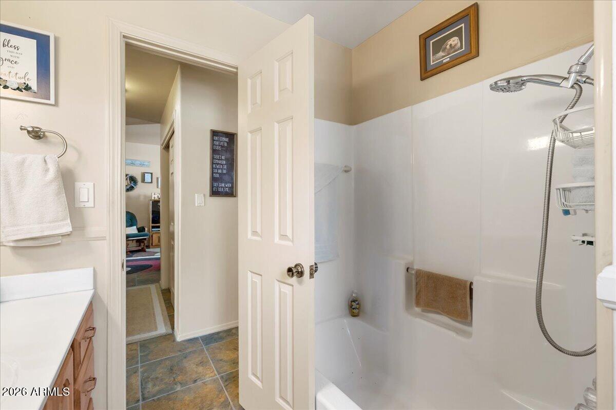 4275 East Sioux Way Rimrock, AZ 86335 - Photo 21 of 24 21-Bathroom