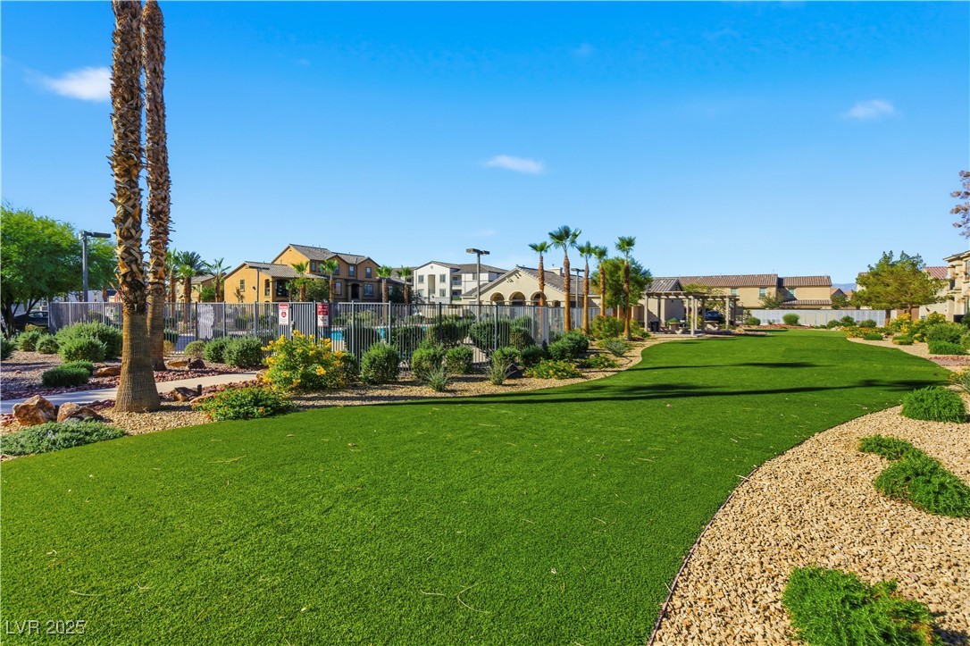 4648 Woolcomber Street Las Vegas, NV 89115 - Photo 34 of 41 View of property's community with a residential view