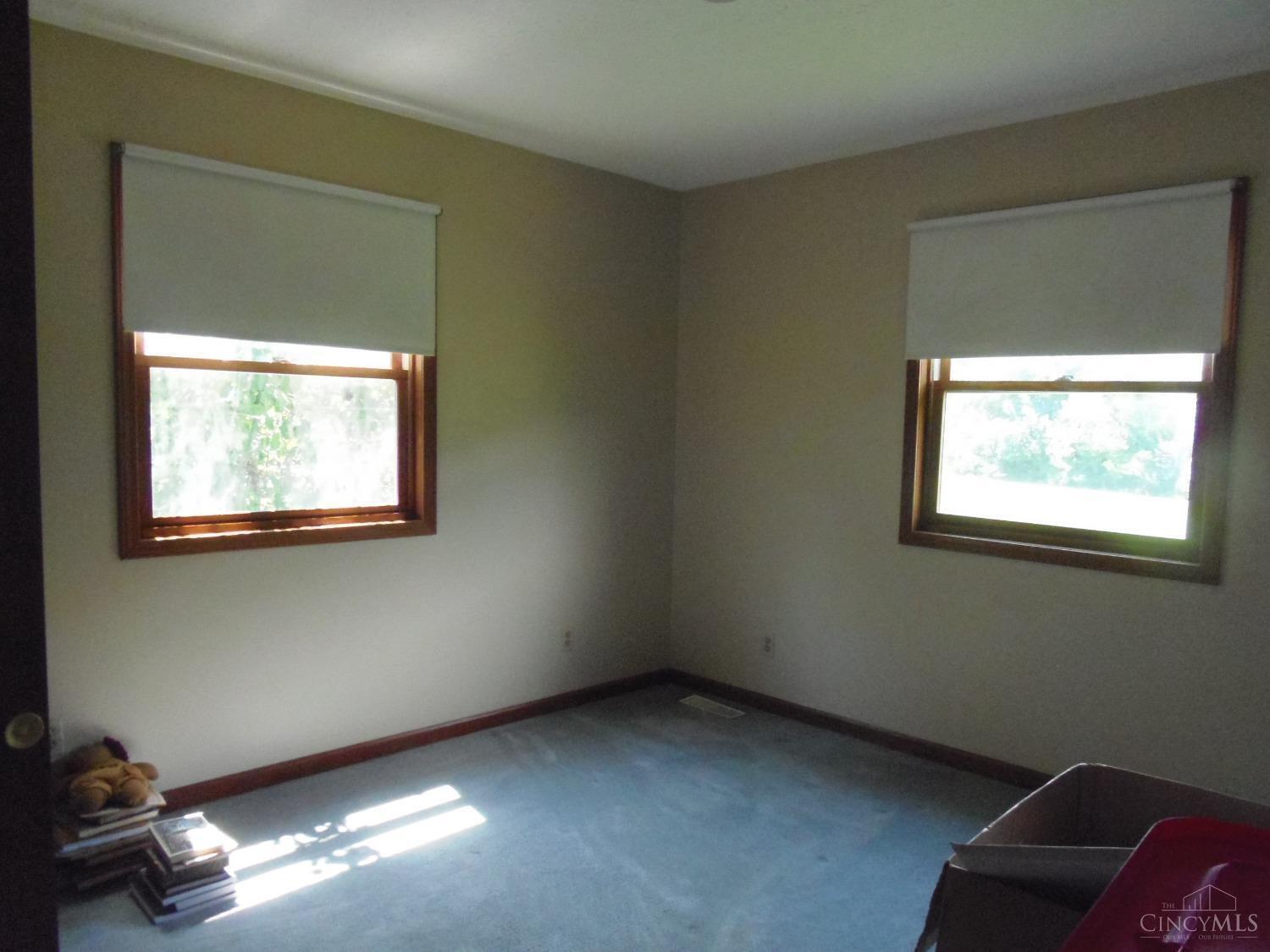 5543 Waynes Trace Road Hamilton, OH 45011 - Photo 10 of 18