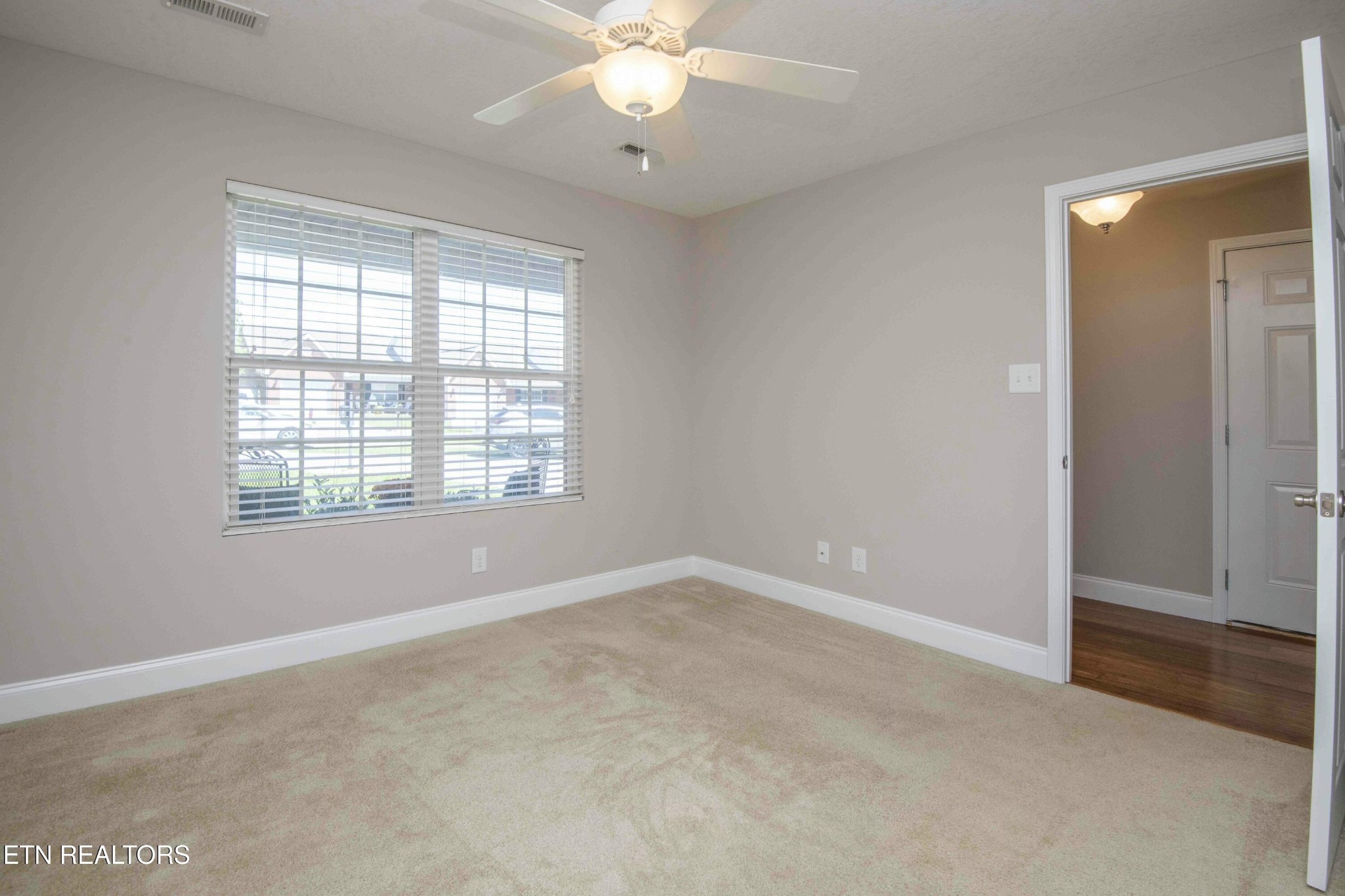 337 Angus Crossing Corryton, TN 37721 - Photo 26 of 36 a view of an empty room with a window