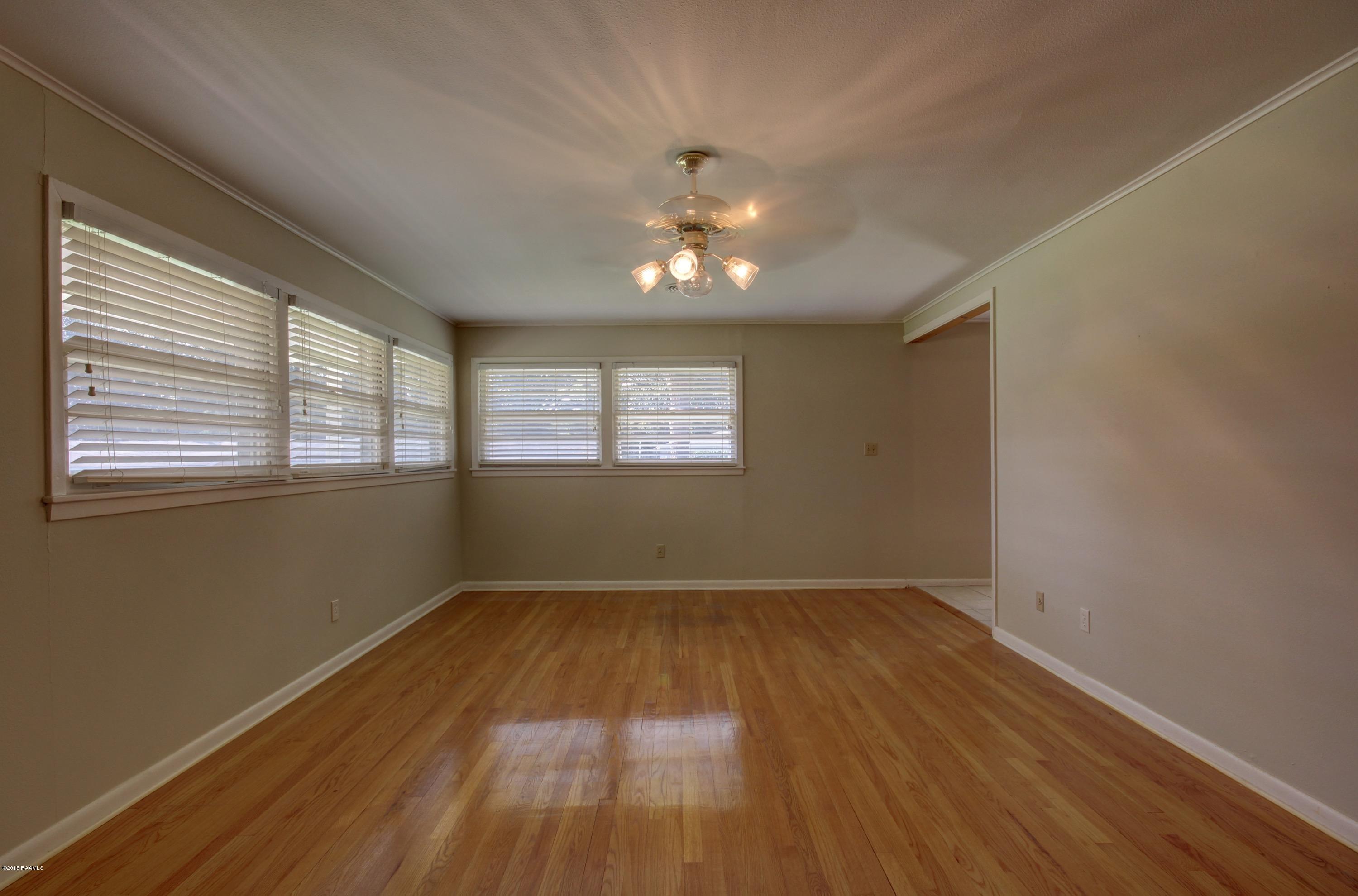 101 Pontiac Road Lafayette, LA 70501 - Photo 7 of 30 s__22