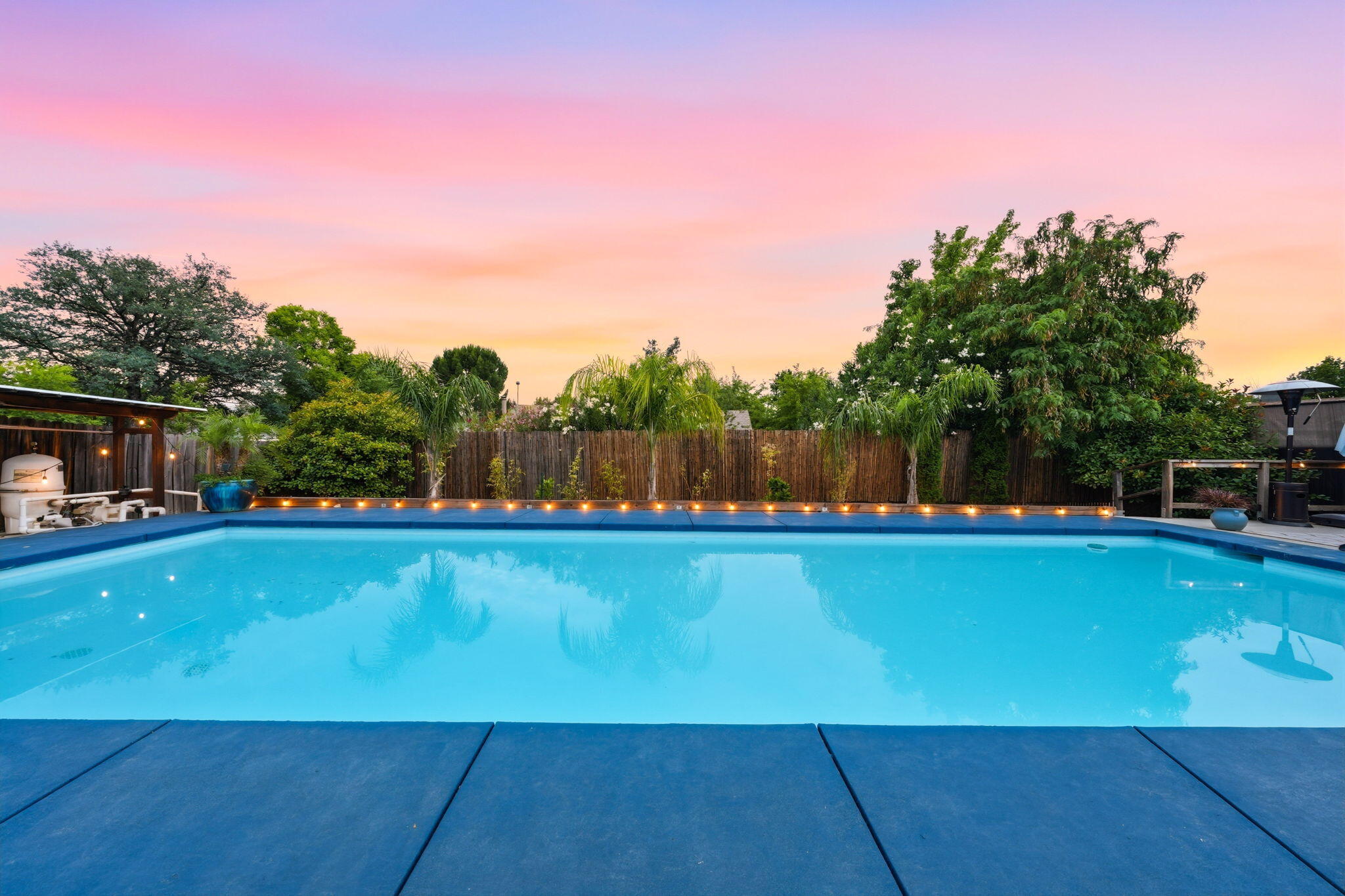1803 Stetson Way Redding, CA 96003 - Photo 3 of 32 Beautiful Pool