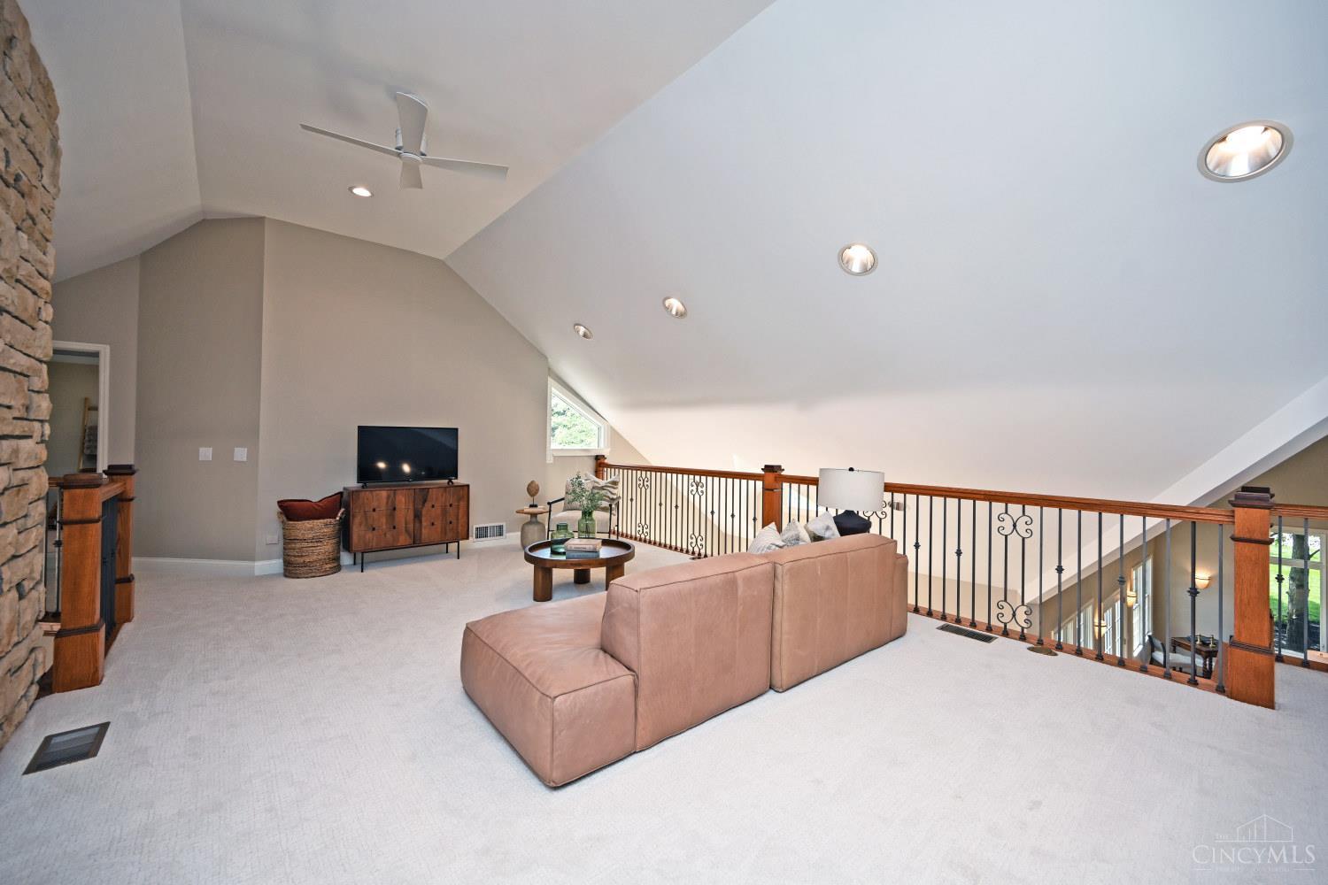 4389 Mason Montgomery Road Mason, OH 45040 - Photo 28 of 88