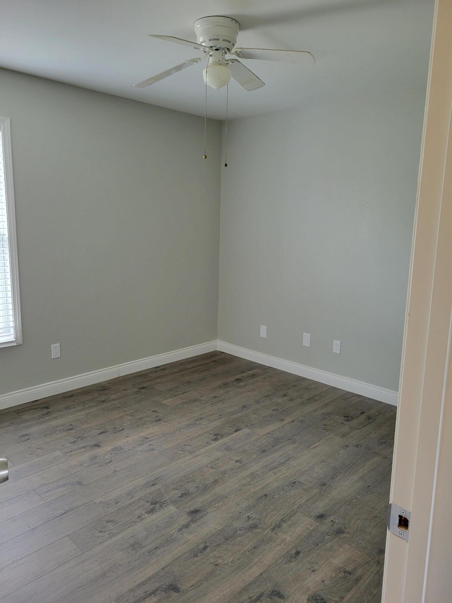 342 Southwest Kentwood Road Port St. Lucie, FL 34953 - Photo 4 of 8 20220420_152139