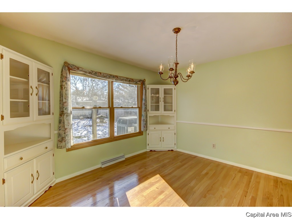 94 White Birch Road Springfield, IL 62712 - Photo 10 of 35