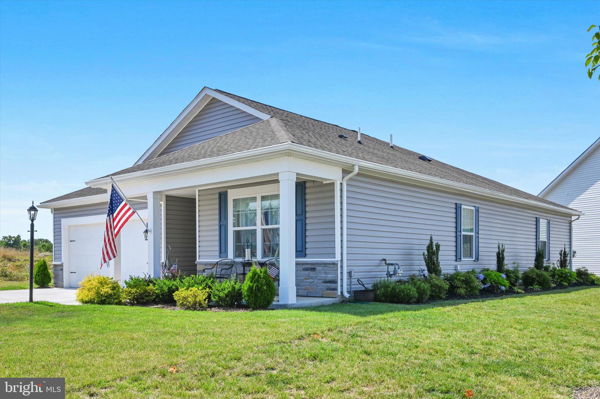 2027 Paperback Way York, PA 17408 - Photo 4 of 33 Charming home with inviting curb appeal.