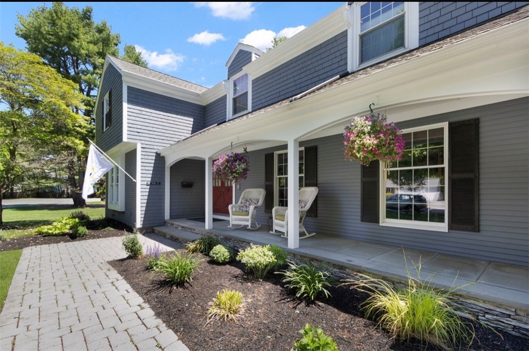 1 Pierce Court Barrington, RI 02806 - Photo 3 of 44