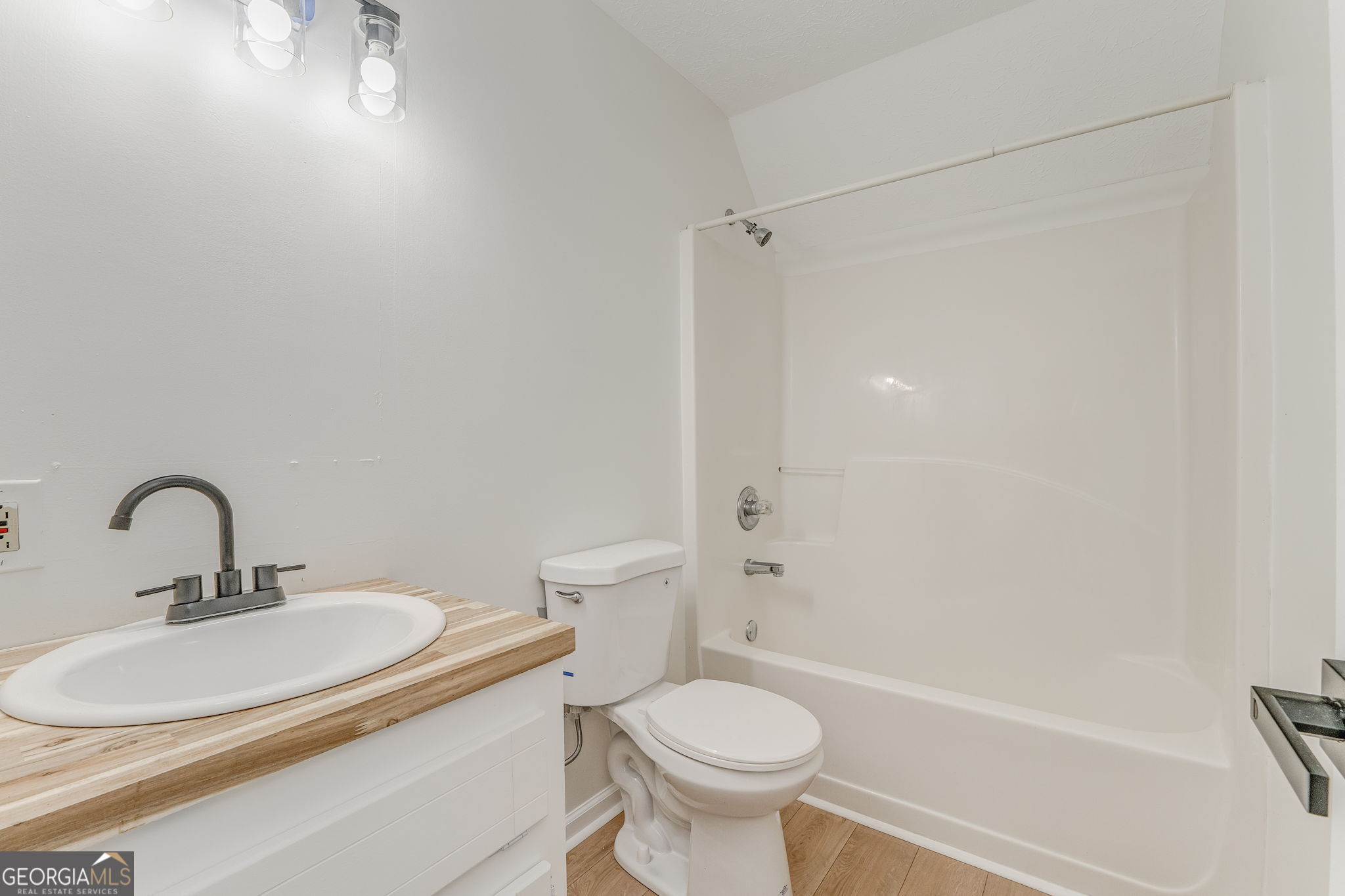 728 Hutto Road Cedartown, GA 30125 - Photo 30 of 40 a bathroom with a sink toilet and shower