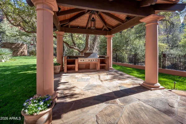 $17,000,000 | 30-40 Squaw Lane, Sedona, AZ 86336