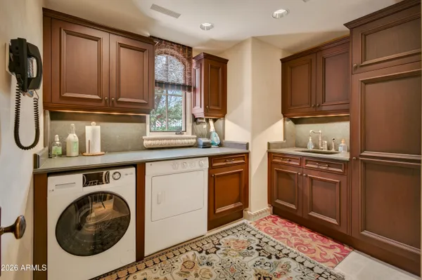 $17,000,000 | 30-40 Squaw Lane, Sedona, AZ 86336