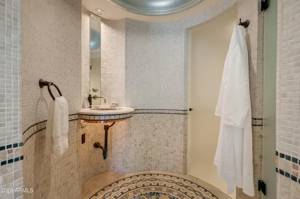 $17,000,000 | 30-40 Squaw Lane, Sedona, AZ 86336