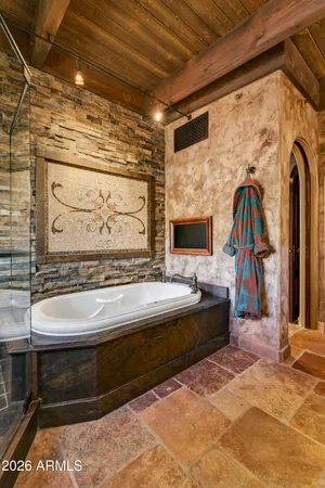 $17,000,000 | 30-40 Squaw Lane, Sedona, AZ 86336