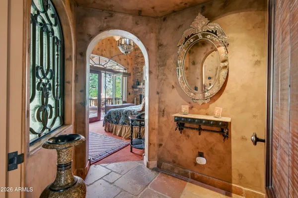 $17,000,000 | 30-40 Squaw Lane, Sedona, AZ 86336