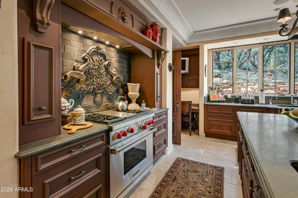 $17,000,000 | 30-40 Squaw Lane, Sedona, AZ 86336