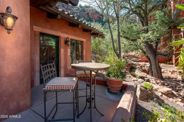 $17,000,000 | 30-40 Squaw Lane, Sedona, AZ 86336