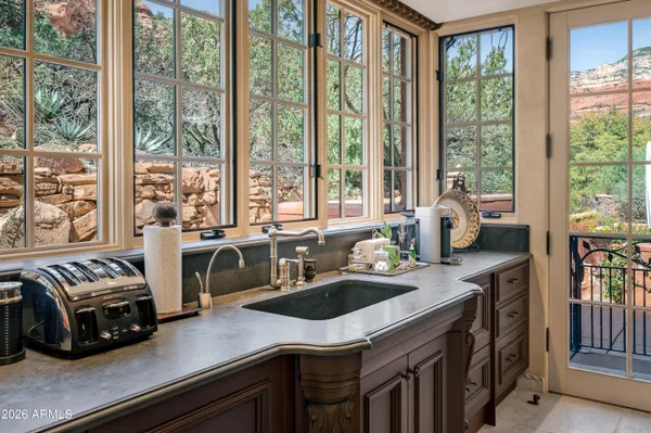 $17,000,000 | 30-40 Squaw Lane, Sedona, AZ 86336