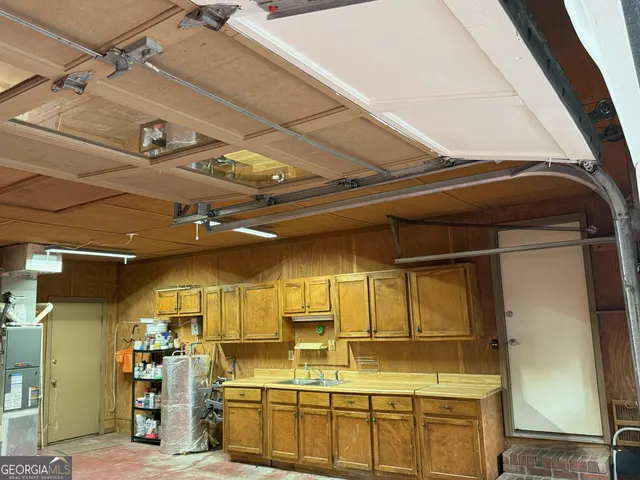 a view of a storage & utility room