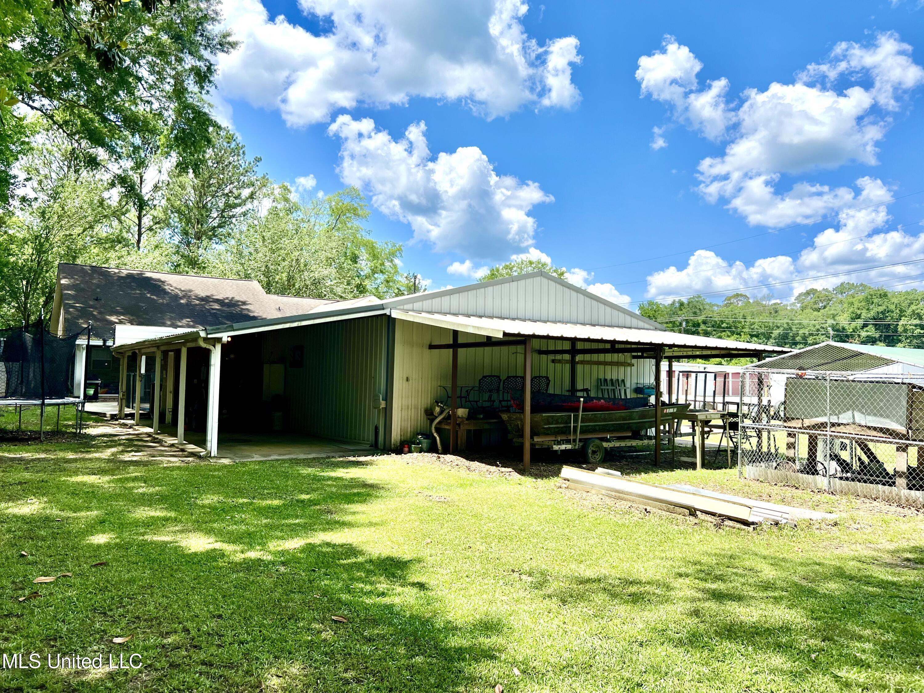 2309 Mangrove Road Moss Point, MS 39562 - Photo 59 of 68 IMG_7160