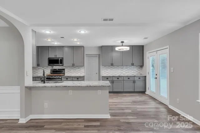 $464,999 | 11440 Laurel View Drive, Charlotte, NC 28273