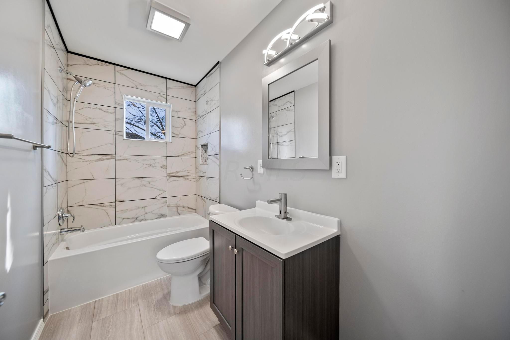 2023 Ferris Road Columbus, OH 43224 - Photo 16 of 24 Bathroom 2