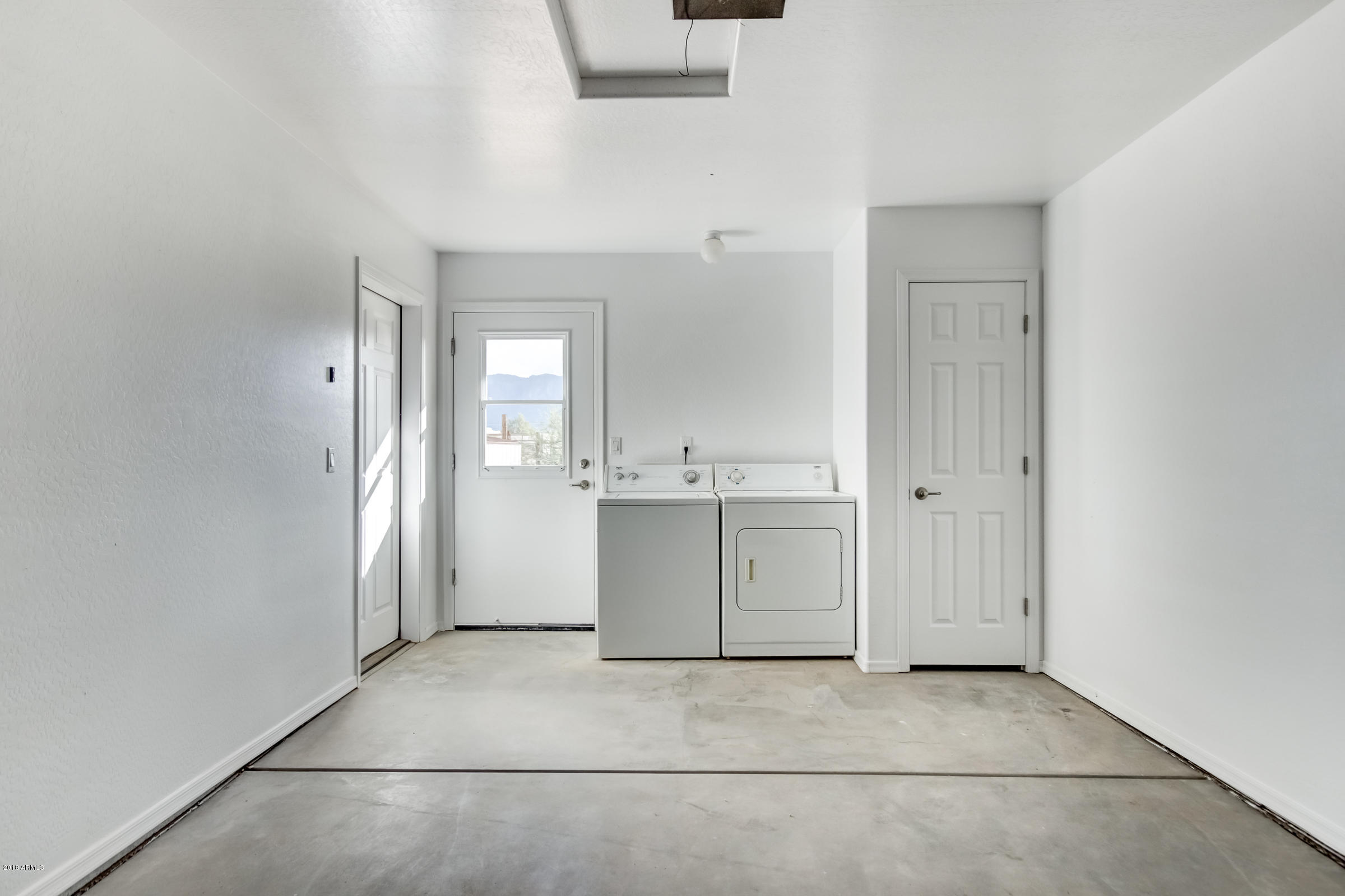 525 South Vista Road Apache Junction, AZ 85119 - Photo 21 of 32 525 S Vista Rd-38
