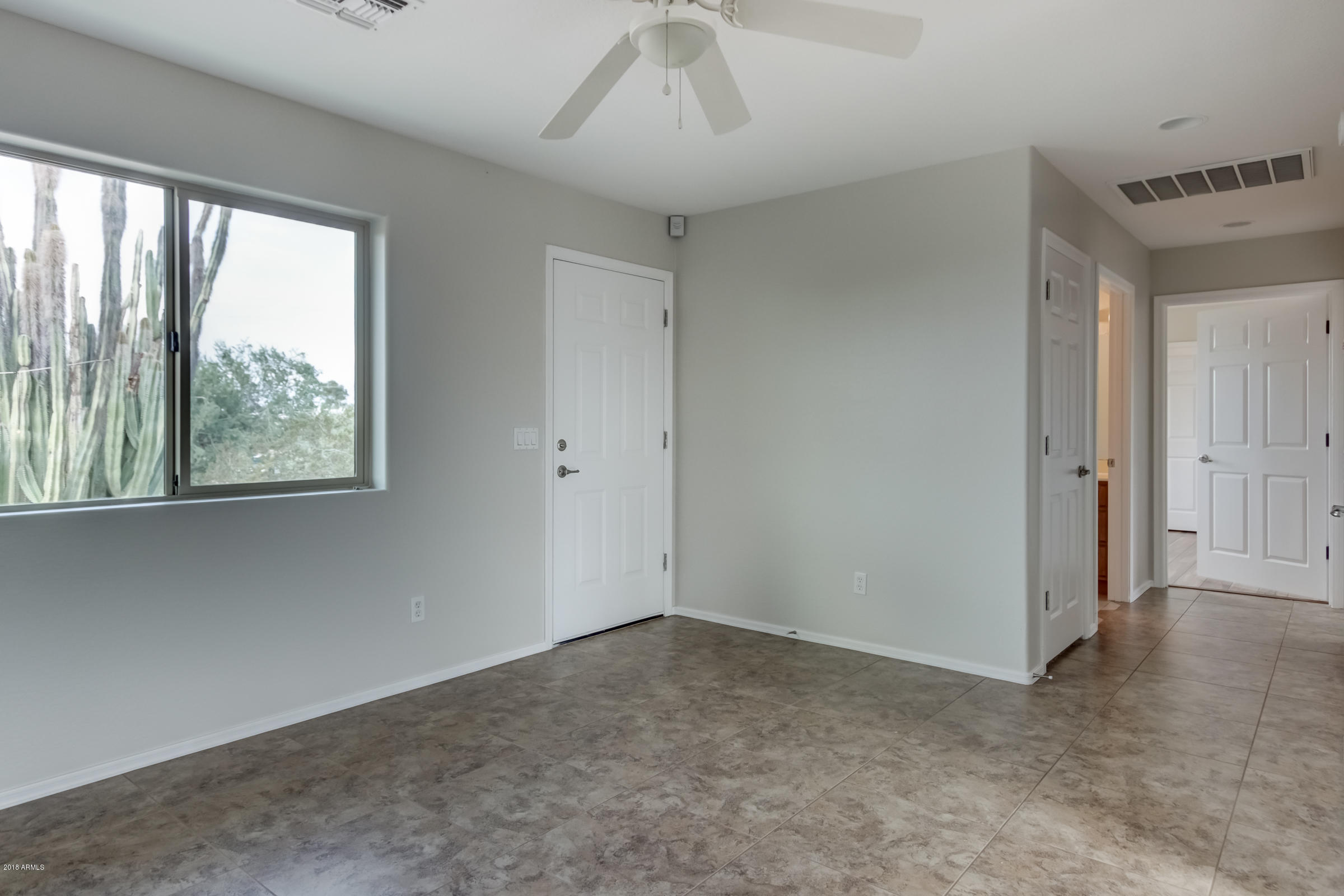 525 South Vista Road Apache Junction, AZ 85119 - Photo 8 of 32 525 S Vista Rd-25