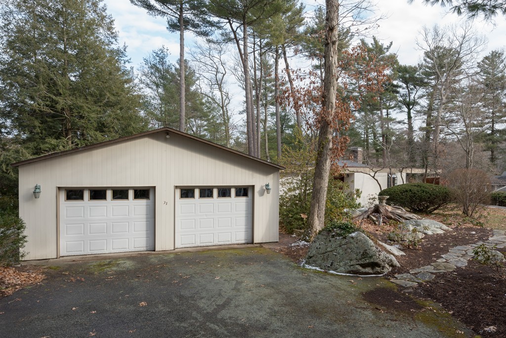 31 Howland Lane Hingham, MA 02043 - Photo 22 of 25