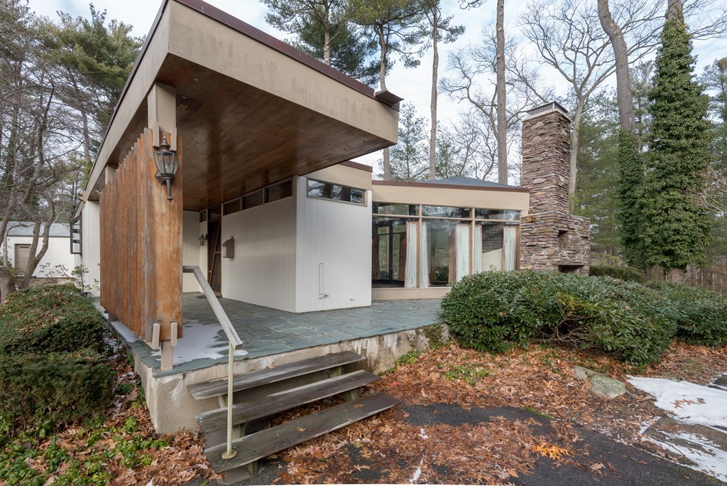 31 Howland Lane Hingham, MA 02043 - Photo 23 of 25