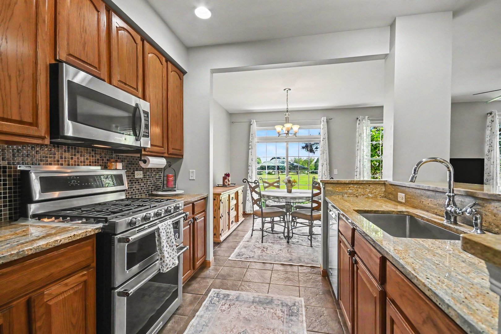 24044 Walnut Circle Plainfield, IL 60585 - Photo 7 of 27