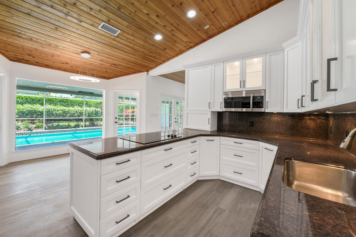 3185 St James Drive Boca Raton, FL 33434 - Photo 12 of 41 16.Kitchen2