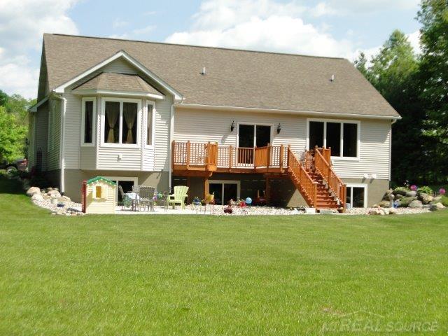 2224 Pheasant Ridge Lapeer, MI 48446 - Photo 38 of 44