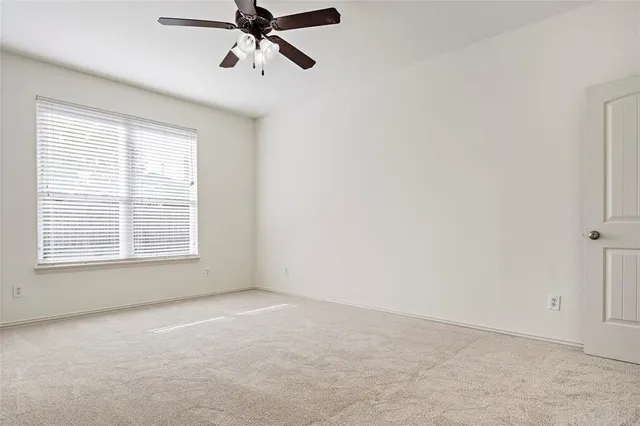 $375,500 | 498 Jefferson Lane, Lake Dallas, TX 75065