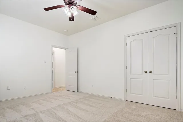 $375,500 | 498 Jefferson Lane, Lake Dallas, TX 75065